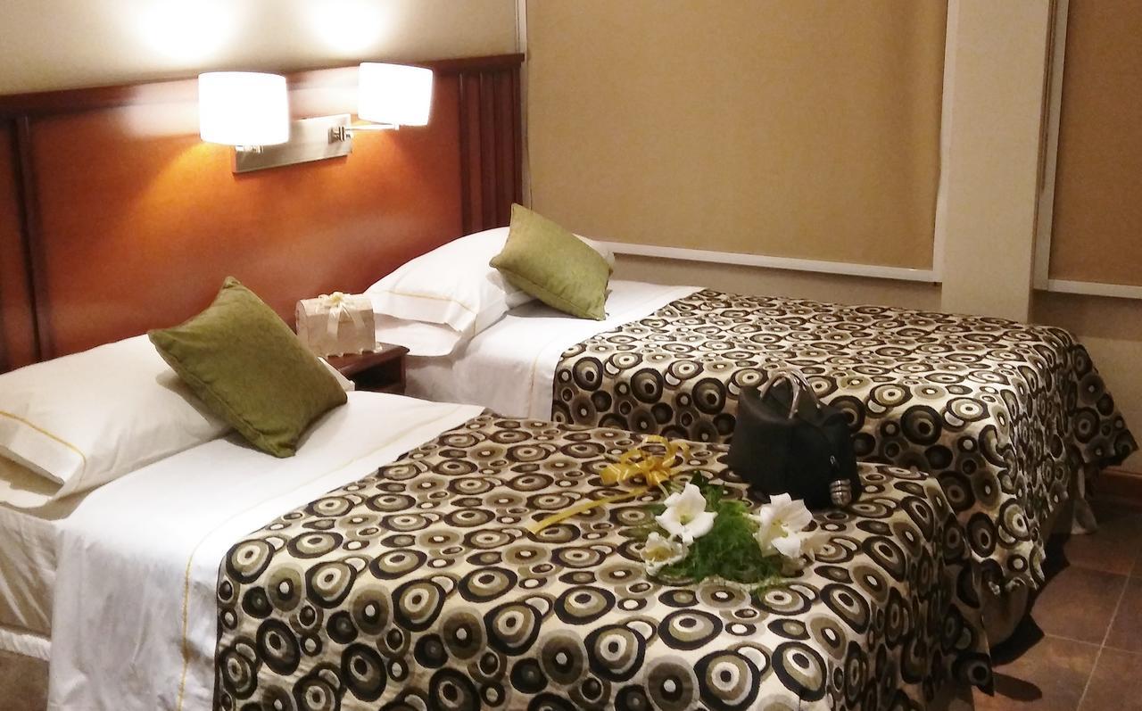 Hotel Irun Буенос Айрес Екстериор снимка