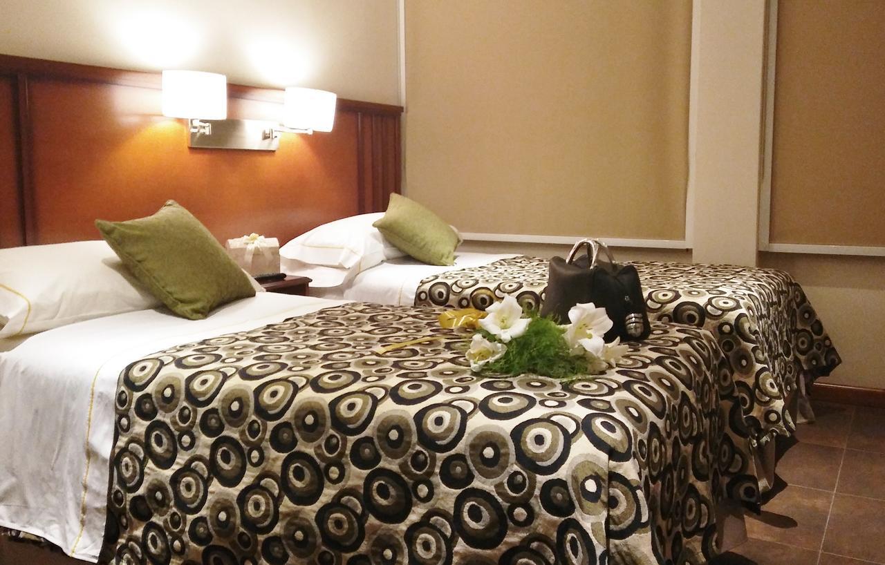 Hotel Irun Буенос Айрес Екстериор снимка